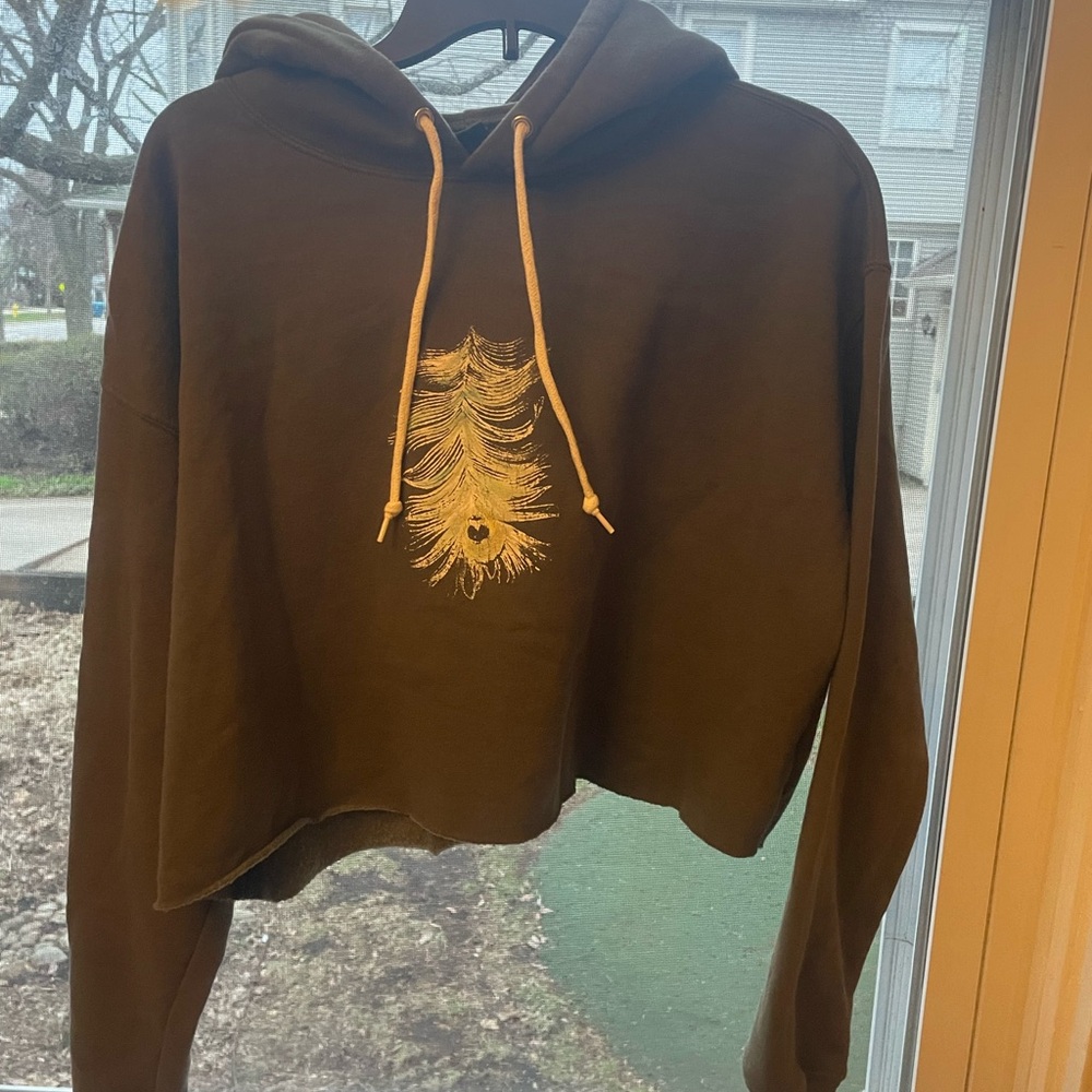 Women’s Olive Green Cropped Hoodie with Feather Graphic